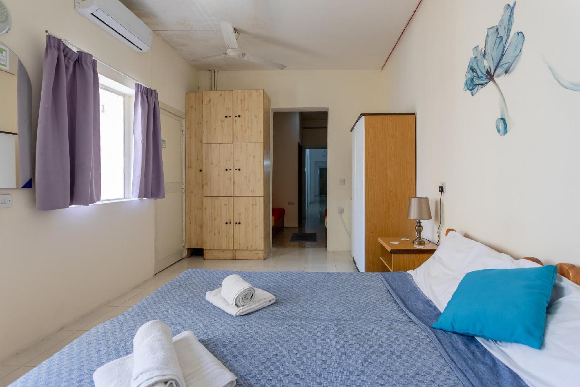 Tarona Guesthouse Сейнт Полс Бей Стая снимка